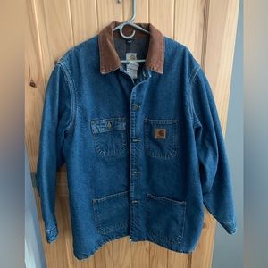 Men’s Carhartt barn/chore lined jacket sized XL.